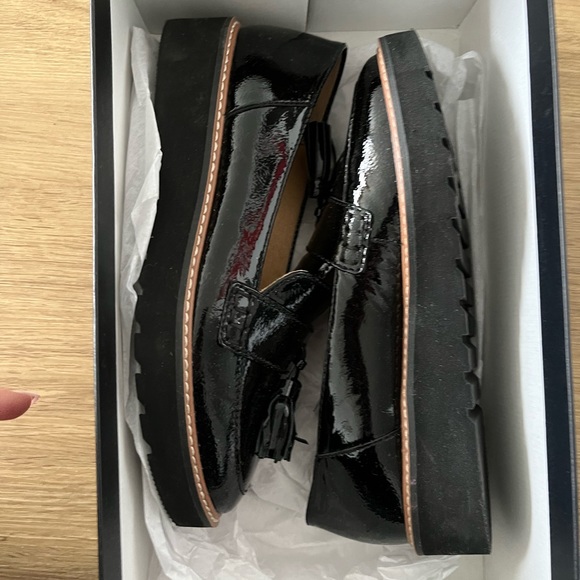 Naturalizer Patent Loafers Size 5.5 - Picture 4 of 5